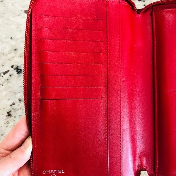 Chanel Timeless XL zipped long wallet in red caviar - Picture 8 of 15